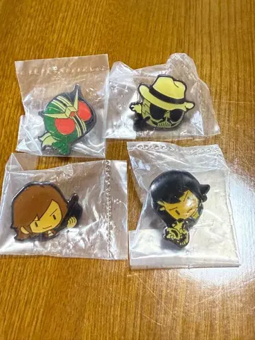 가면라이더 W 스컬 히다리 쇼타로 필립 핀 배지 4개 세트