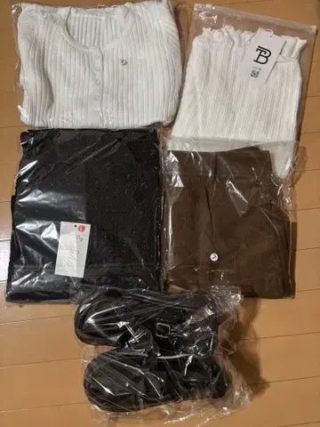 화이트 리브 긴팔 상의 (외 4점)