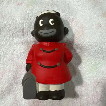 쇼와 레트로 빨간색 코트 인형 저금통