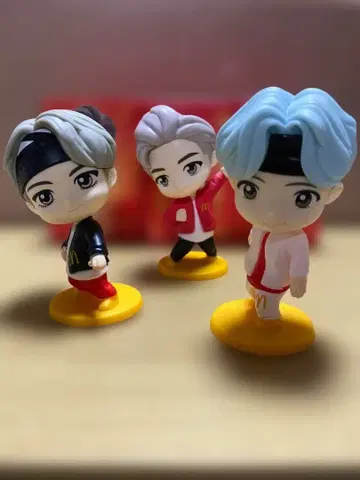 새상품 맥도날드 피규어 RM.V.SUGA