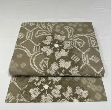 [ 연말연시 외출용 ] 미사용 순수 실크 쥐어짜기 나고야 오비