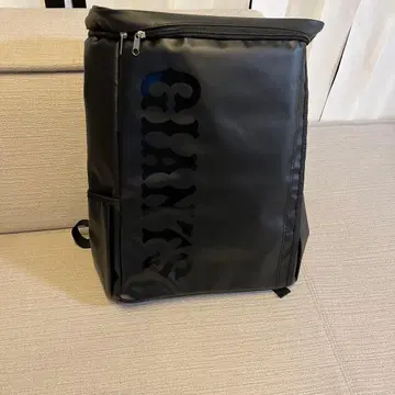 GIANTS 로고 블랙 백팩
