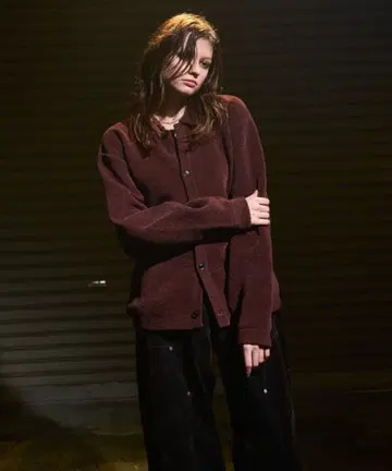 몰 니트 셔츠 캐스퍼 존