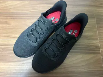 새상품급 스케쳐스 슬립인즈 블랙 스니커즈