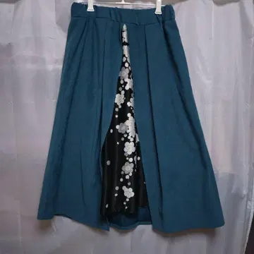 후리후 다크 그린 매실 패턴 스커트