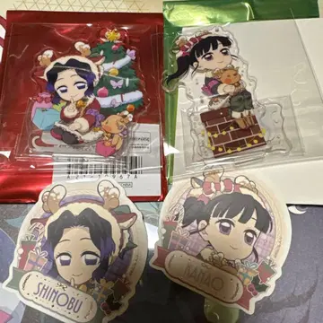 귀멸의 칼날 크리스마스 아크릴 스탠드 스티커 코쵸우 시노부 츠유리 카나오