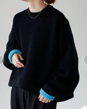 [ Bonjour 사간 ] 바이컬러 니트 스웨터 블랙/블루