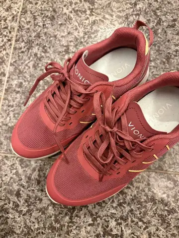 VIONIC 핑크 스니커즈 새상품급