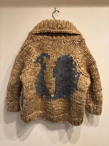 45R 핸드 니트 코위찬 가디건 두툼한 울 실크 고래