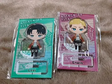 진격의 거인 x  아크릴 스탠드 리바이 & 엘빈 세트