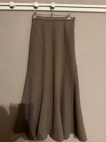 스커트 LILIANCARAT