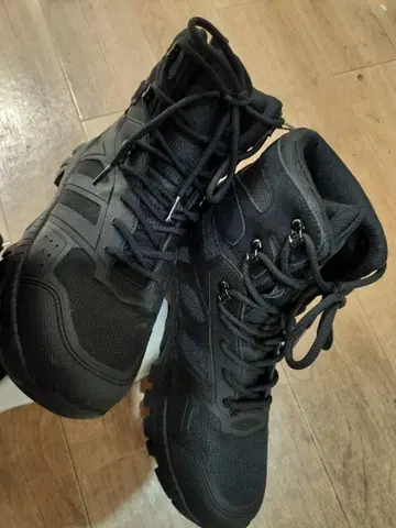 블랙 하이컷 등산 트레킹 신발 부츠 26.5cm