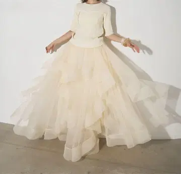 안드레아앤코 볼륨 프릴 샤샤 스커트