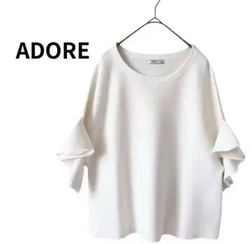 ADORE 프릴 슬리브 니트 화이트