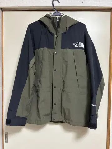 Mountain Light Jacket NP62236