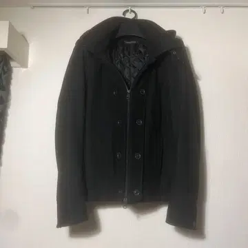 후드 부착 블랙 울 자켓 새상품급