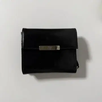 DKNY CITY 3단 폴더형 지갑