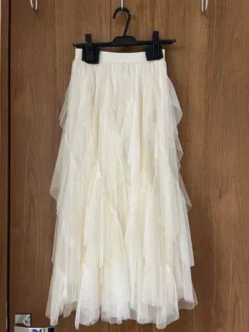 COCO DEAL 튤 스컬 프릴 플레어 스커트/아이보리