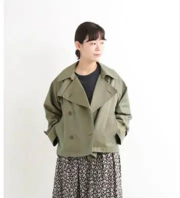 GRANDMA MAMA DAUGHTER 숏 트렌치코트