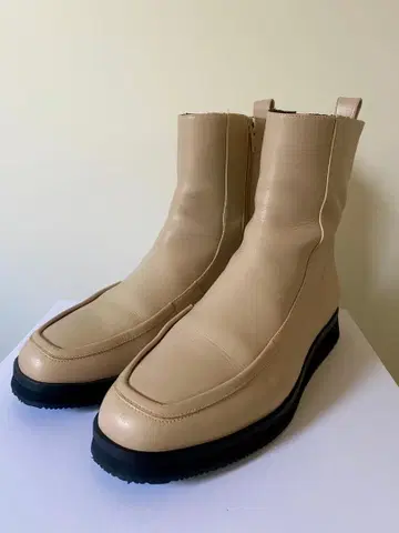 [ PELLICO SUNNY ] 플랫 밑창 숏부츠 38