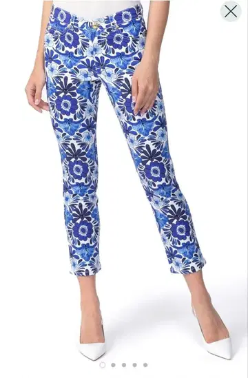 [ 미착용 새상품 ] 택 포함 ESCADA 꽃무늬 스키니 팬츠