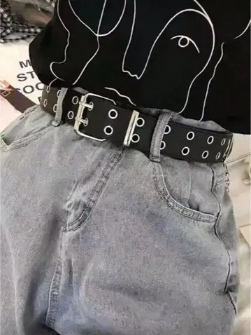 스터드 부착 블랙 벨트 체인 부착