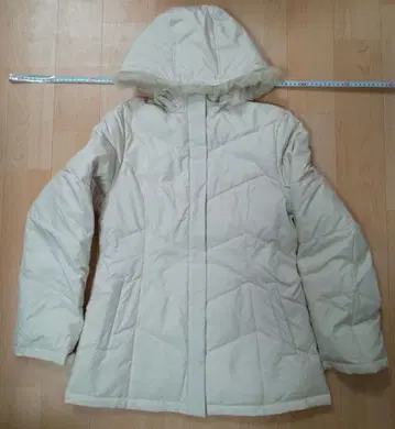 아이보리 퀼팅 다운 자켓 M 사이즈