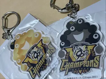 [ 한신 타이거즈 미야쿠미야쿠 ] 콜라보 리그 우승 기념 아크릴 키링
