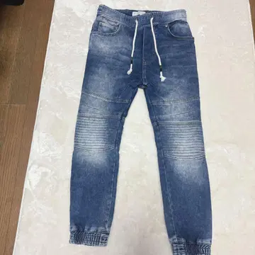 [ ZARA MAN ] 바이커 조거 소프트 데님 팬츠 남성용 S 사이즈