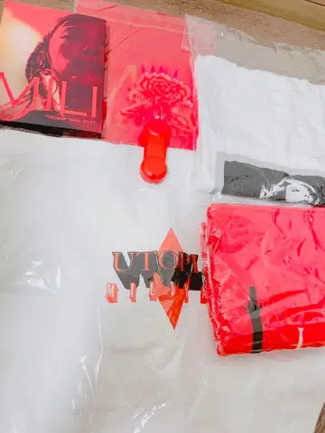 MILIAH Utopia Tour 2017 굿즈 세트