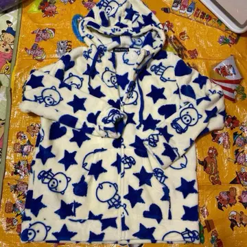 드럭 스토어즈 후와모코 후드티