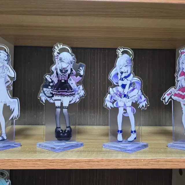 블루아카이브 아즈사 아크릴스탠드 팝니다~(일괄)