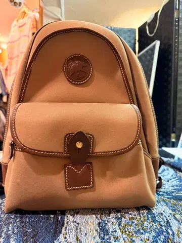 헌팅월드 베이지 나일론 백팩 플랩 포함