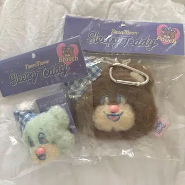 새상품 neonmoon Sleepy Teddy 키링 배치 2개