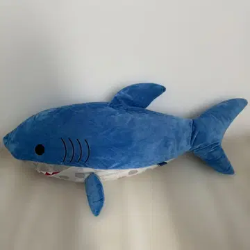축 늘어진 상어 봉제 인형