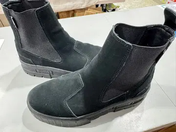 가격 인하 Puma 사이드 고어 부츠 블랙