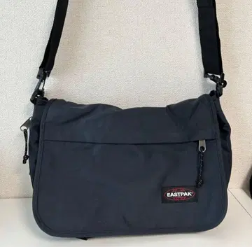 eastpak 메신저 백