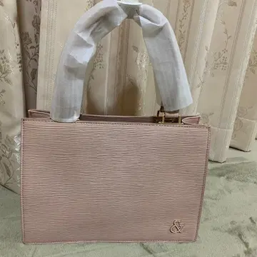 핑키&다이앤 에피 가죽 핸드백 미사용