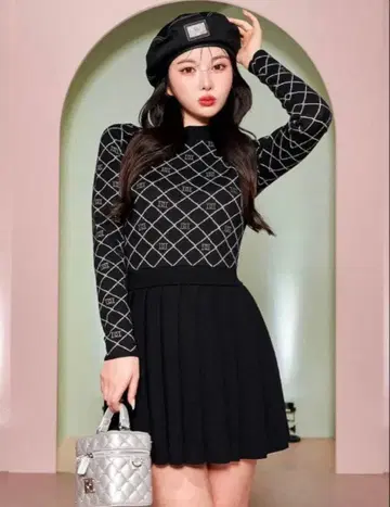 다리치 Darich 다이아 로고 니트 미니 원피스