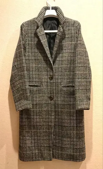 체크 무늬 체스터 코트