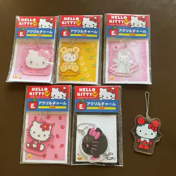 헬로키티 아크릴 키링 6개 세트