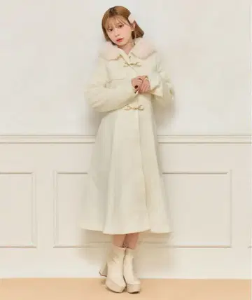 apresjour 화이트 퍼 롱 코트 택 포함 새상품