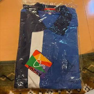 새상품 M 사이즈 파랑과 화이트 스트라이프 피케 셔츠 M