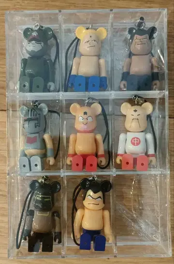 BE@RBRICK 베어브릭 c.c. Lemon 근육맨