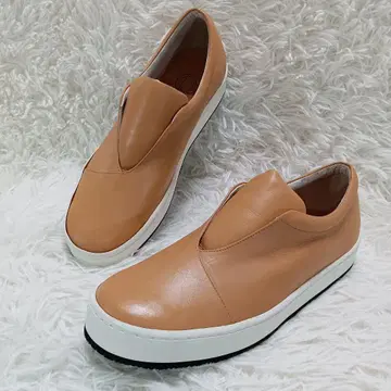 [ LIBERTAS ] 리베르타스 가죽 슬립온 베이지 Vibram 27