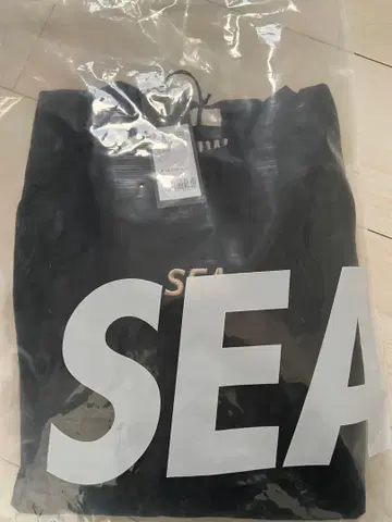 미사용 새상품 WIND AND SEA 블랙 트레이닝복