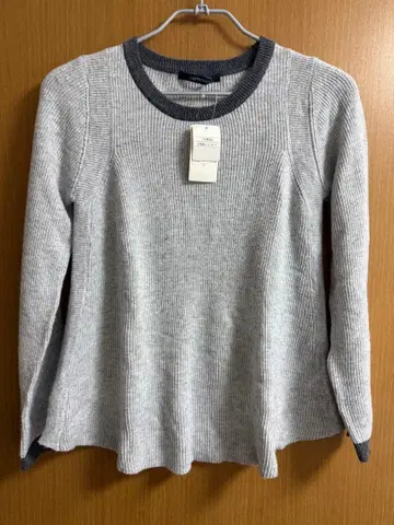 르농큐르 크루넥 그레이 니트 스웨터