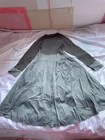 그레이 긴팔 셔츠 원피스 포켓 부착