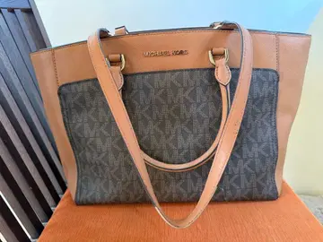 MICHAEL KORS 토트백 베이지 A4 가능