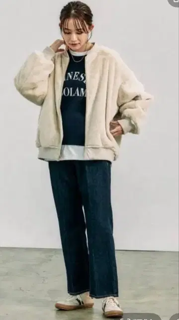 글로벌 워크 리버서블 퍼 블루종 아이보리